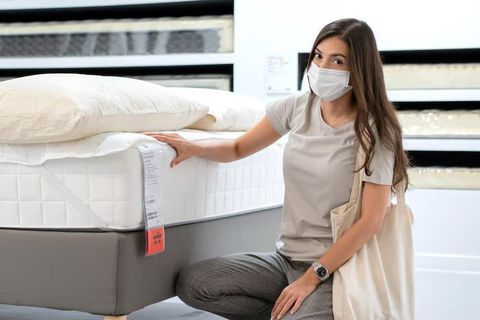 Hybrid Mattresses Explanation for Materials, Technology and Sleep Comfort Benefits